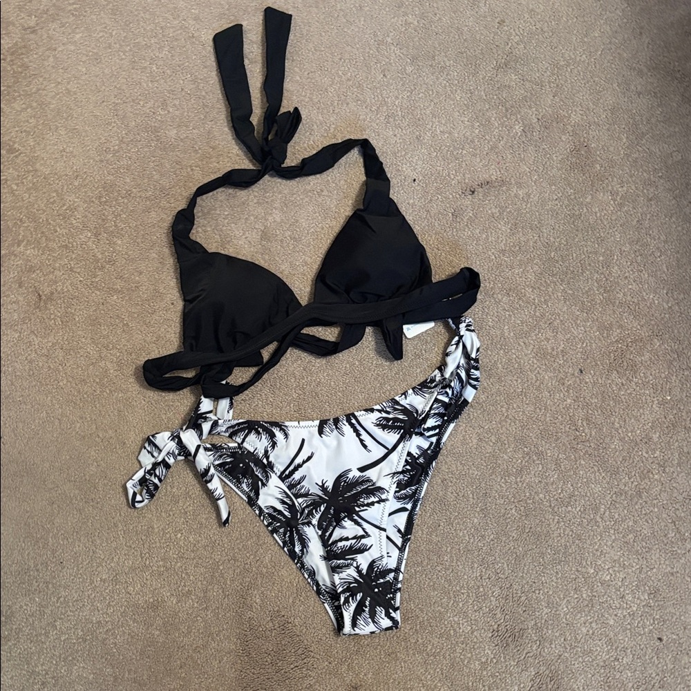 Beachside bikini bathing suit